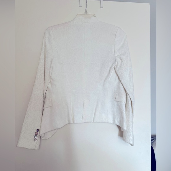 Ivory fitted jacket - Picture 2 of 5